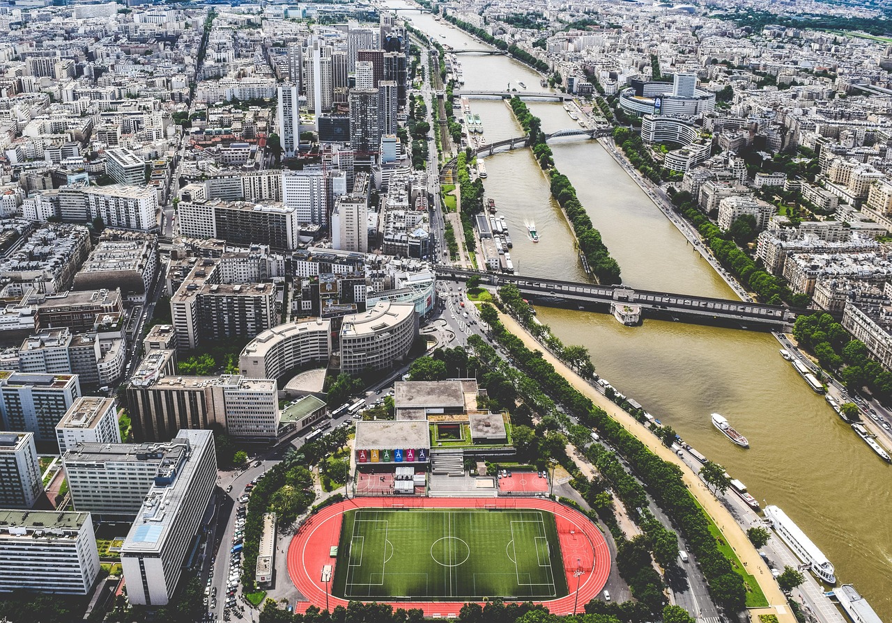 安庆房产交易中心服务热线，连接市民与房产服务的桥梁