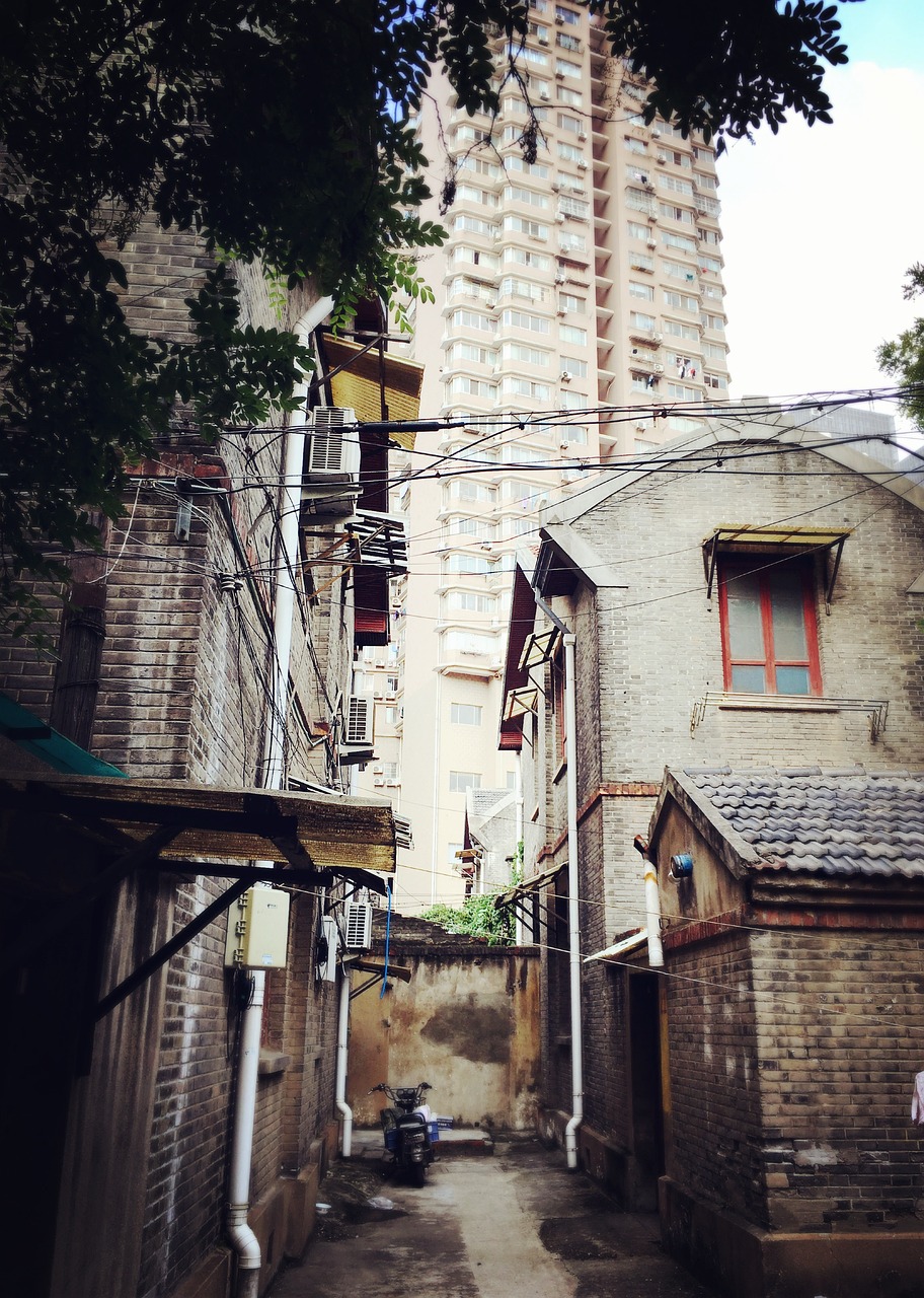 青浦房产交易中心，服务时间与高效房产交易